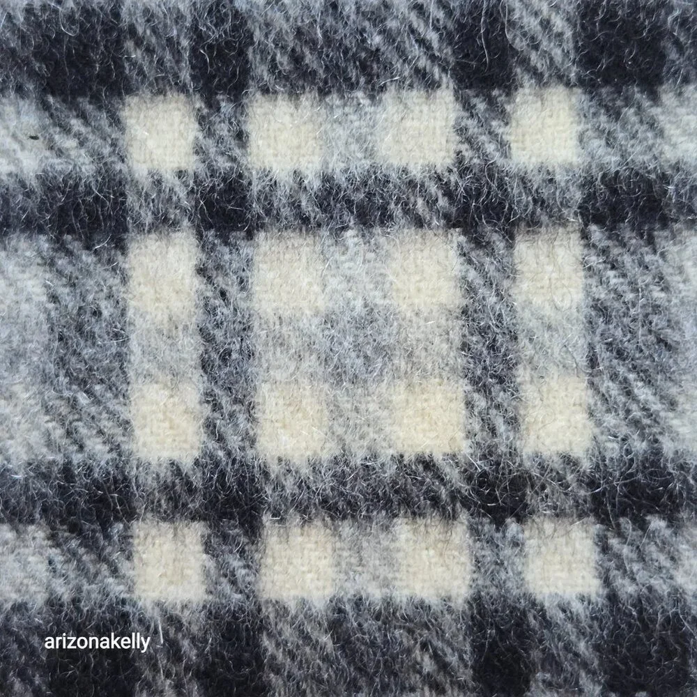 NWOT Enzo Mantovani Wool/Cashmere Scarf in Plaid Grey Black - Picture 8 of 11